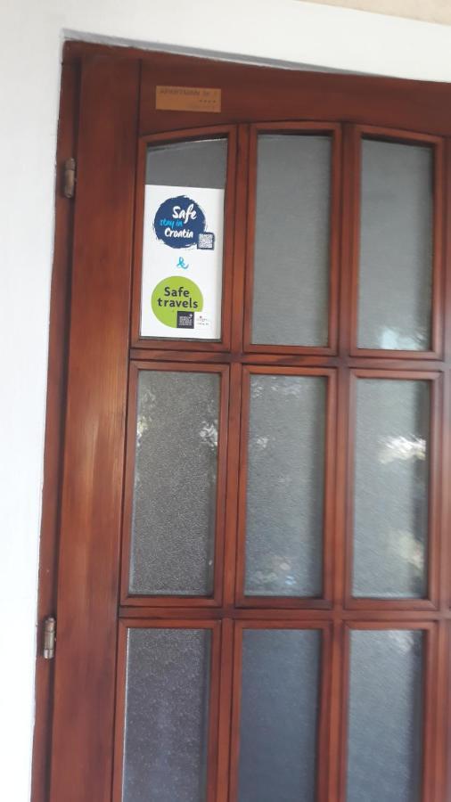 Apartment Branko With Free Parking Ičići Eksteriør bilde